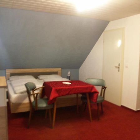 Waldpension Zum Felsenkeller Lichtenfels-Sachsenberg Exteriör bild