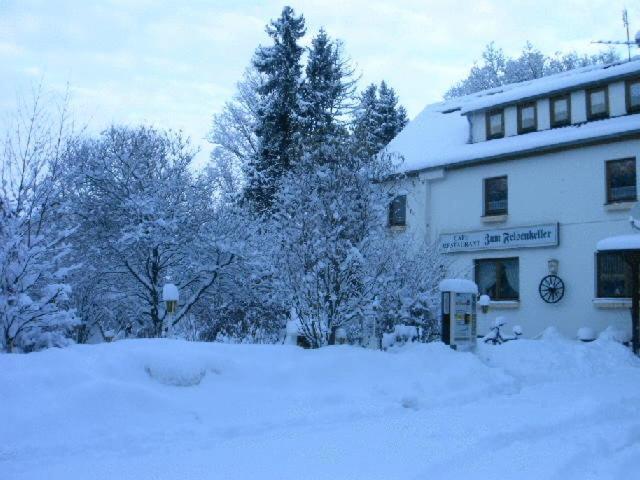 Waldpension Zum Felsenkeller Lichtenfels-Sachsenberg Exteriör bild